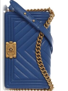 CHANEL MEDIUM BOY BAG — CHEVRON GOLD HARDWARE — COBALT BLUE
